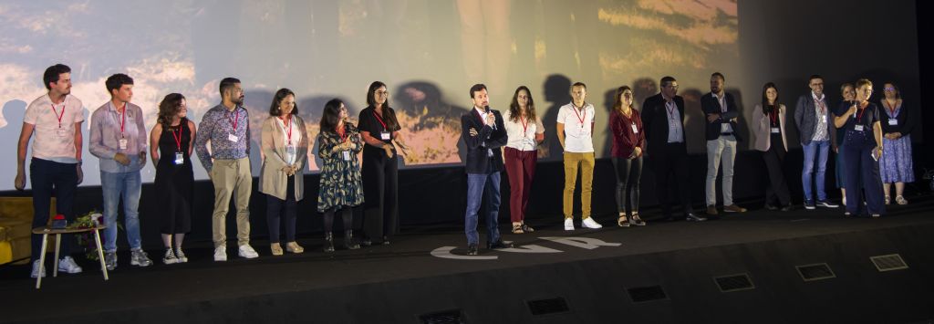 Toute l'équipe sur la scène du CGR